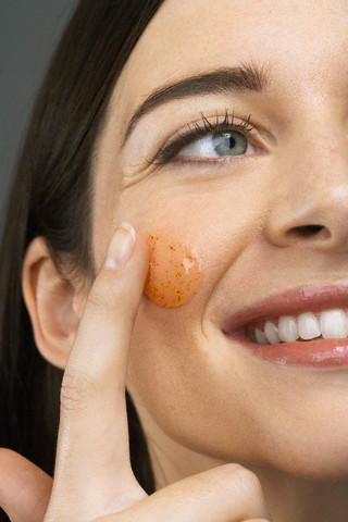 How to shrink pores fast for flawless skin