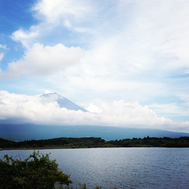 富士が見えて来ました。 by Toru Miwa, CC BY 2.0