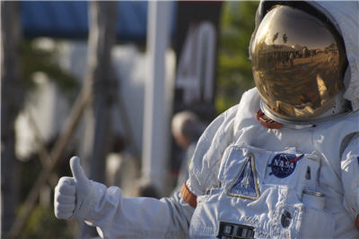 Simple Moisturizer Is the Best Skin Care Product for Astronauts